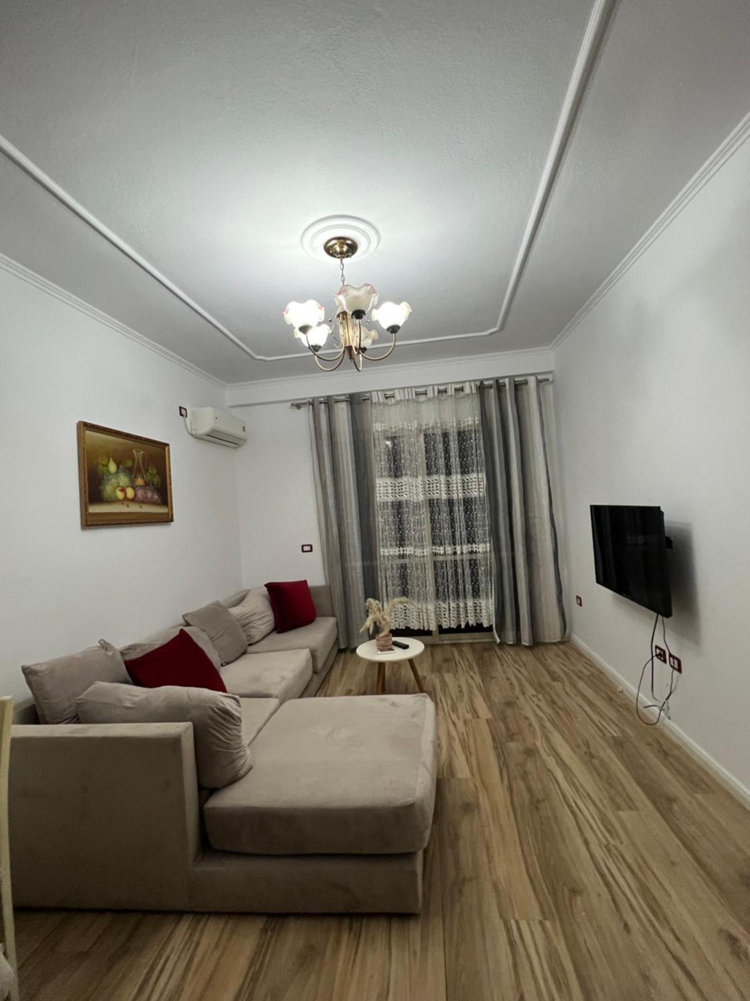 Apartamento Sjsjksdbbd Tirana Exterior foto