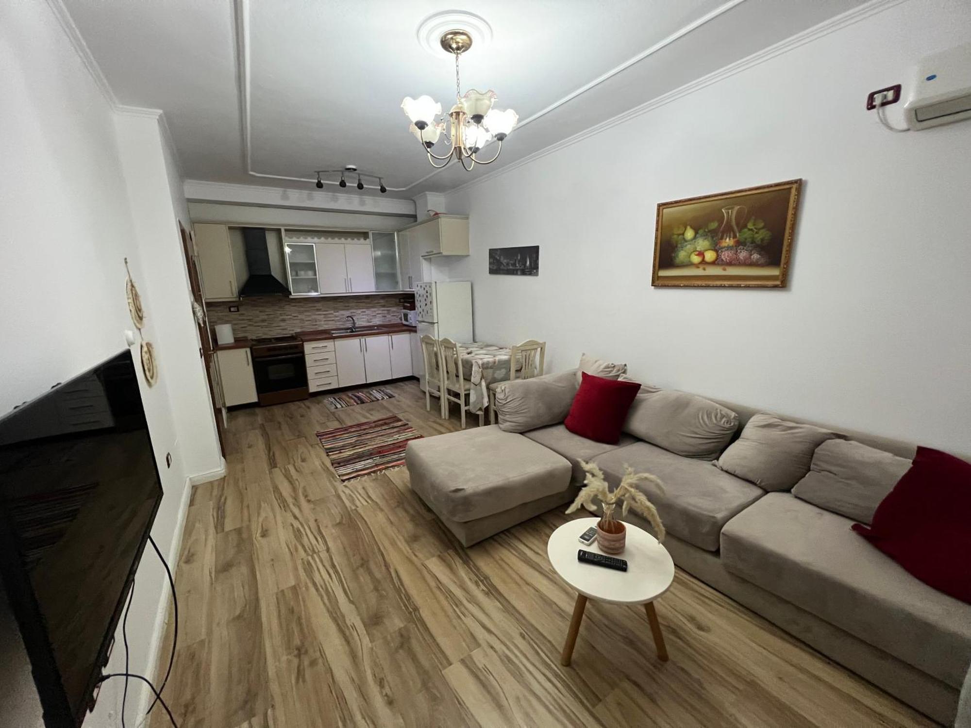 Apartamento Sjsjksdbbd Tirana Exterior foto